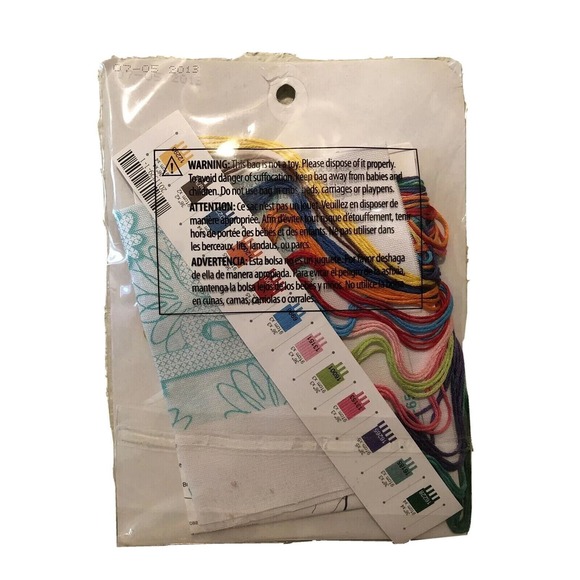 Dimensions Set Mini Stamped Cross Stitch 7" X 5" Be Happy Kit 70-65115 - Picture 2 of 5